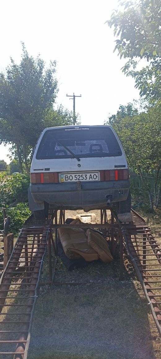 Продам Lancha y10gt целиком или на розбор