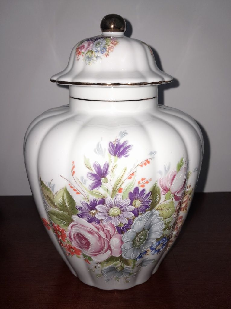 Potes e guarda jóias porcelana