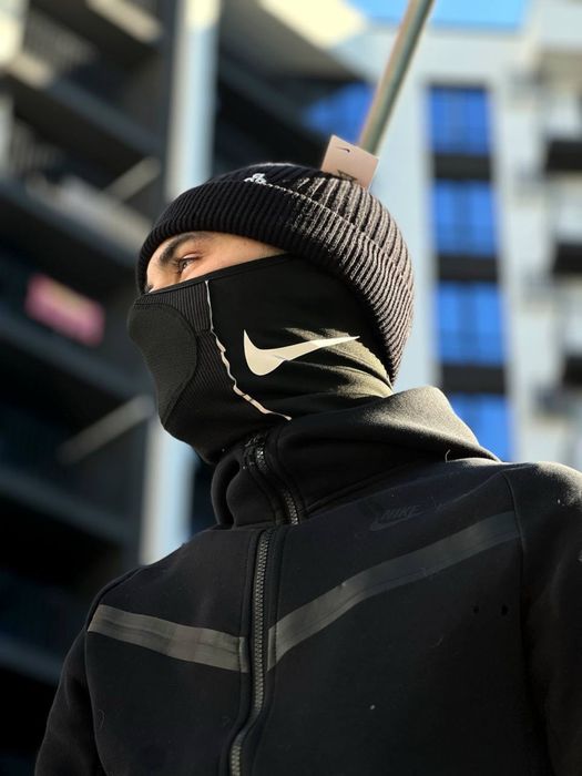 Nike Snood.