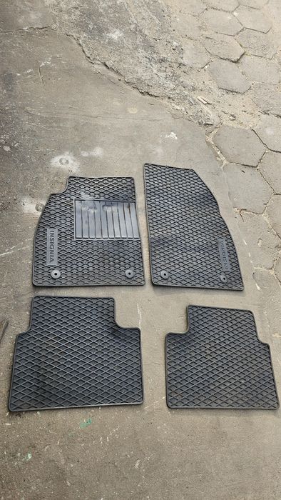 Dywaniki wycieraczki gumowe oryginał opel insignia a kombi