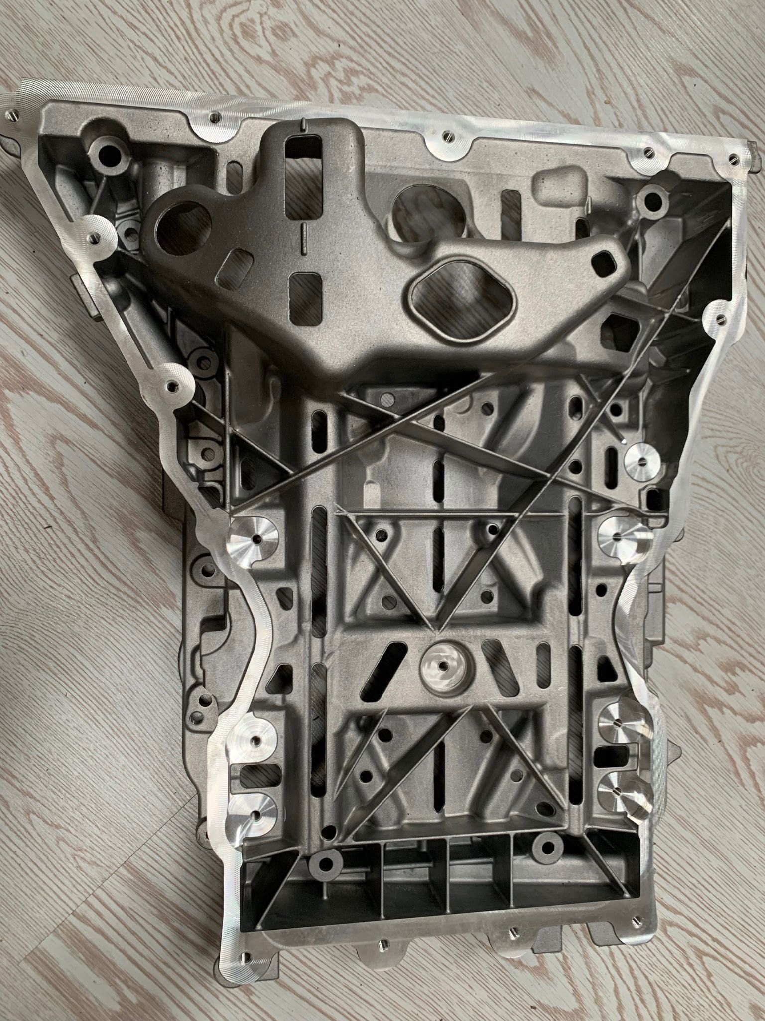 Алюминиевый поддон Мерседес Mercedes A6510140200