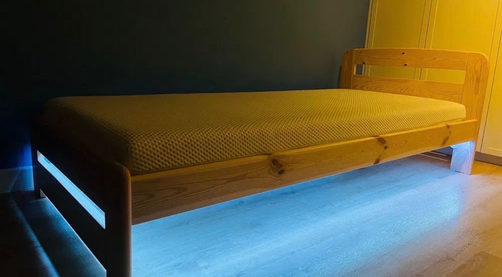 Łóżko drewniane dziecięce LIDIA 90x200 z materacem ABYGDA