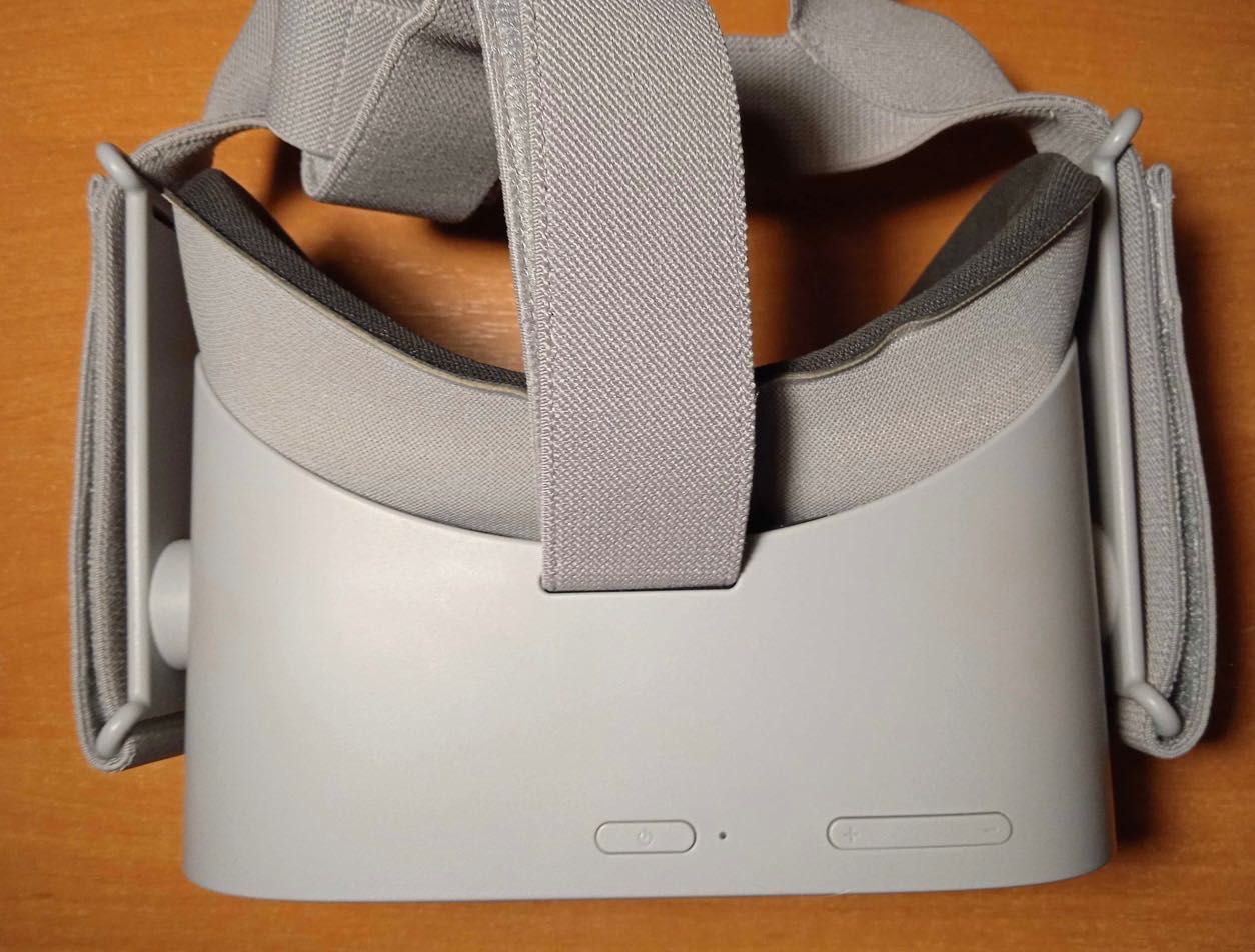 VR окуляри Oculus go