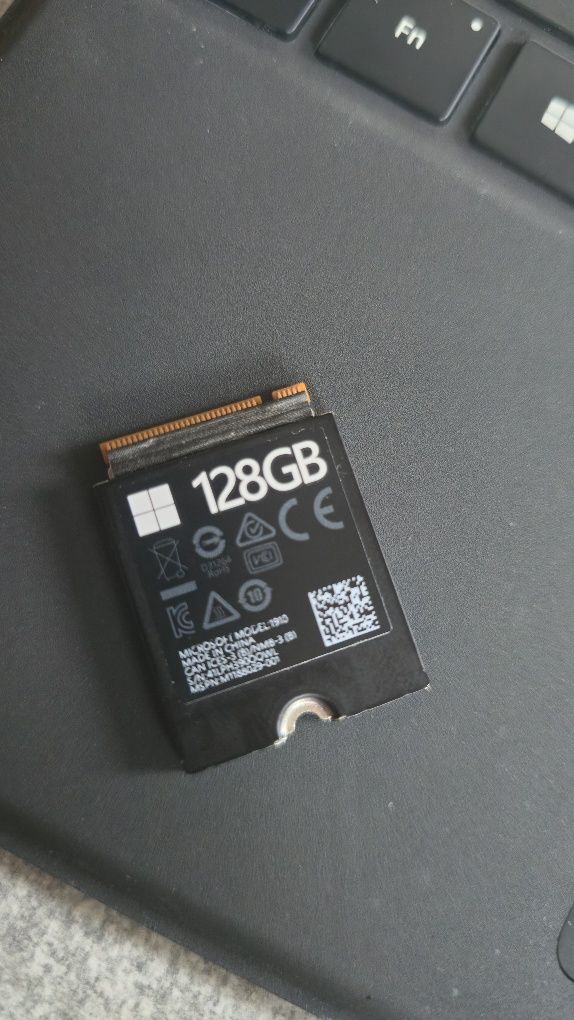 Microsoft Surface Pro - dysk SSD 128GB m.2 2230