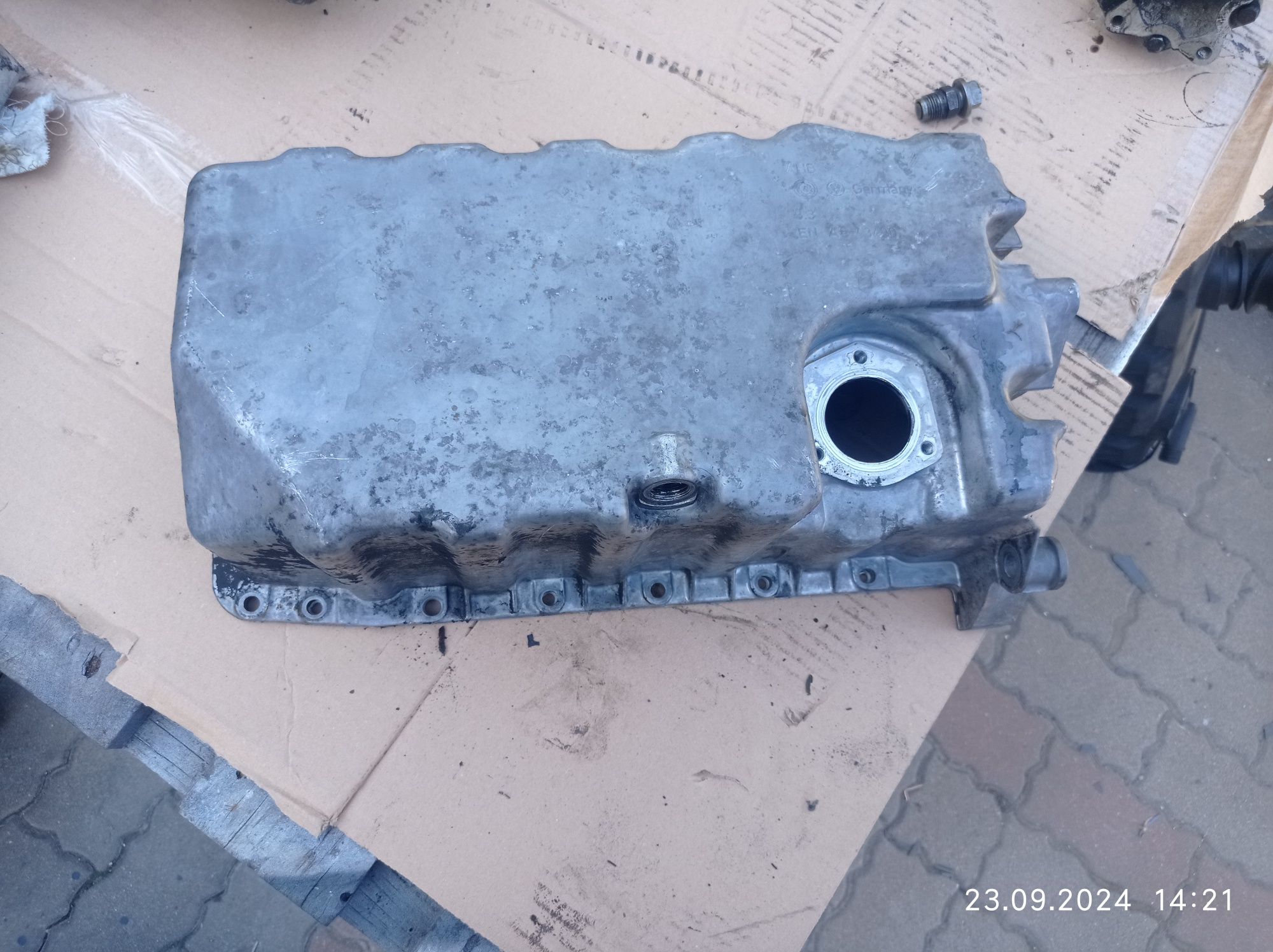 Піддон VW T5 1.9 TDI 77kw