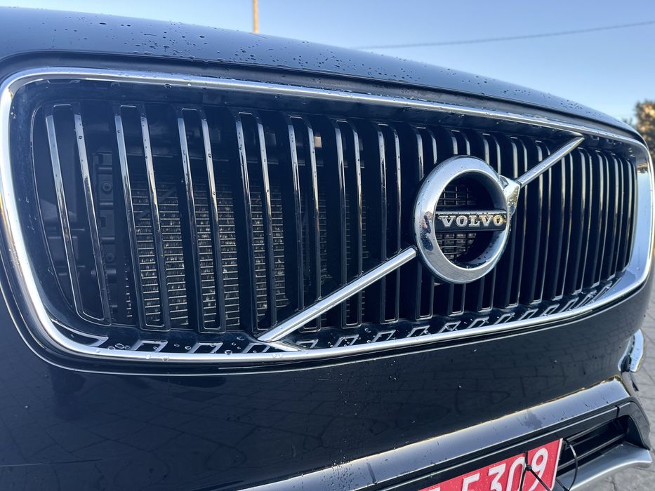Продам Volvo XC90