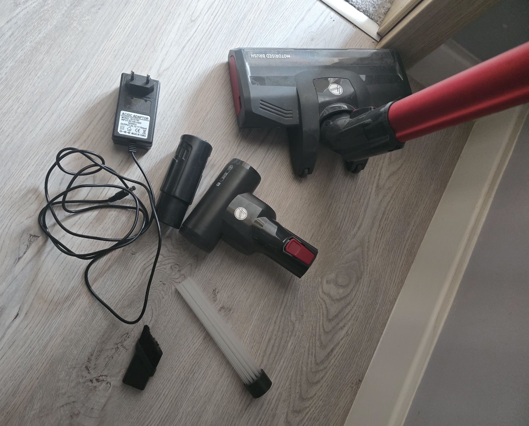 Odkurzacz pionowy Hoover x-free 100 HF 122 GPT 011
