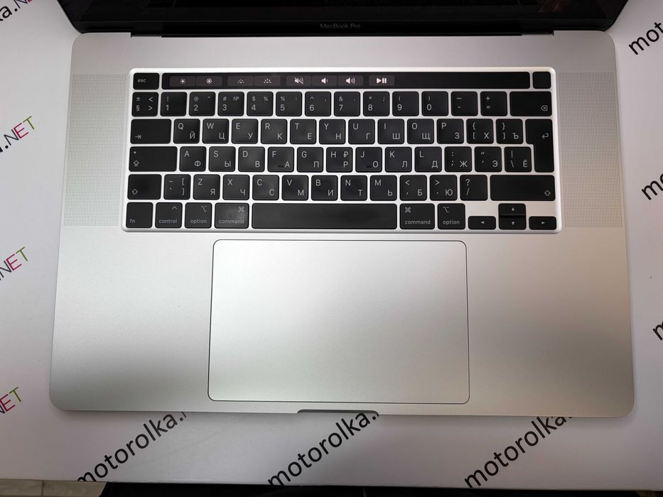 Ноутбук MacBook Pro 16 2019 i7 16 RAM 512 SSD Pro 5300M 4GB Silver №2