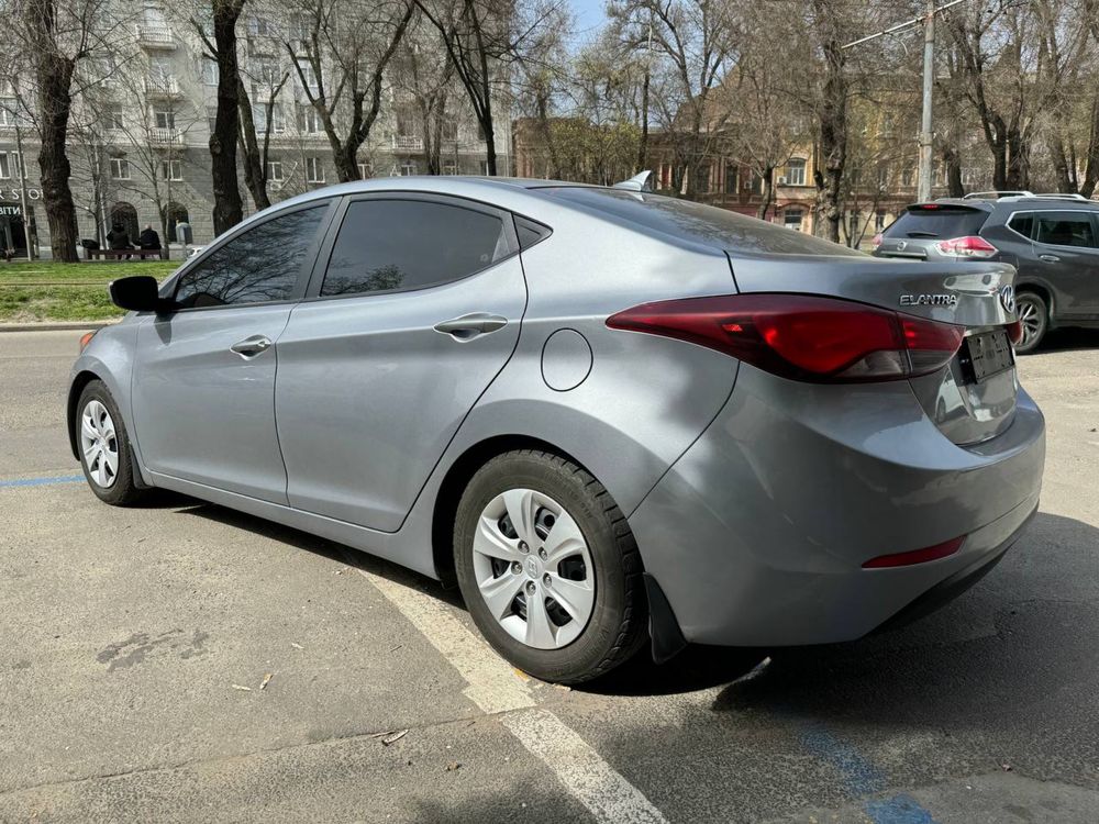 Hyundai elantra MAX