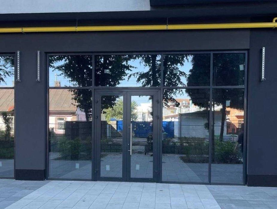 Оренда фасадного приміщення 40м2,  вул. Замарстинівська, Avalon Yard