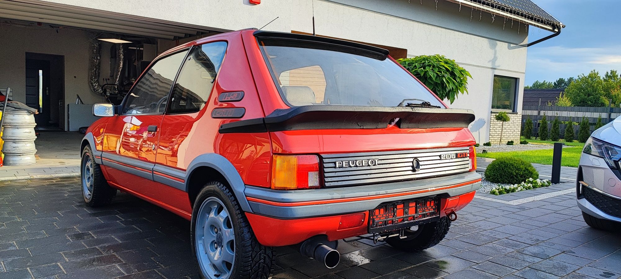 Peugeot 205 GTi 1,9 Doinwestowany