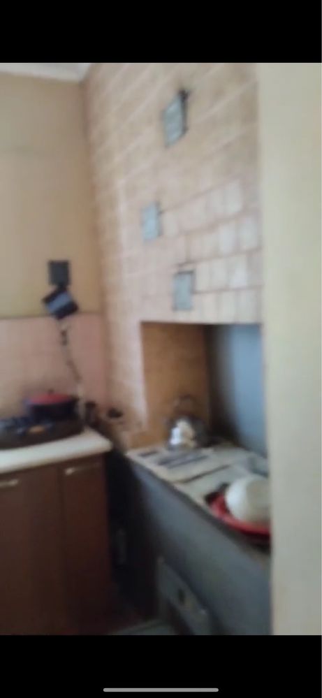 Продам будинок з земельною ділянкою