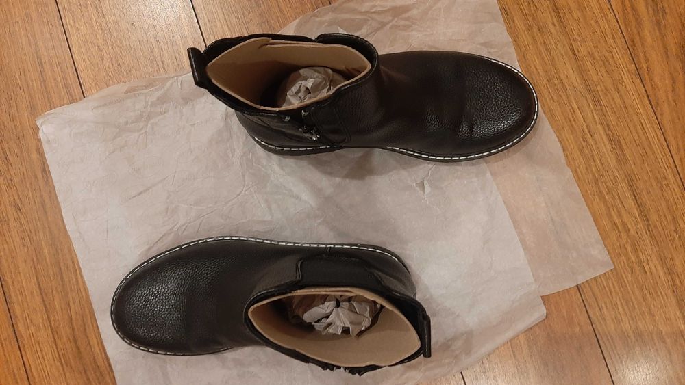 Botas de menina com fecho
