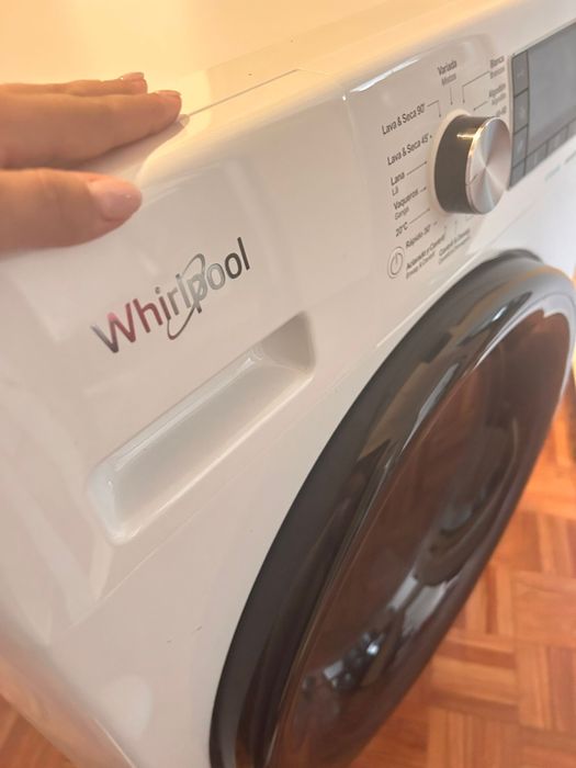 Maquina de lavar e secar Whirlpool nova, com garantia de 3 anos