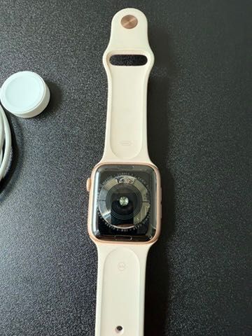 Apple Watch Series серія 4 44 mm Gold