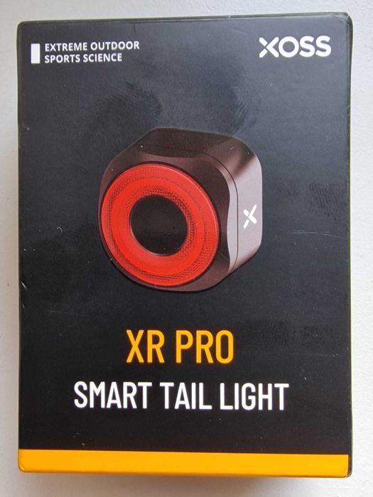 XOSS XR PRO tylna smart lampka rowerowa