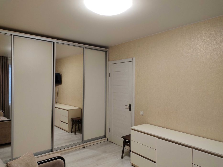 ХОЗЯИН Деміївська 39, біля М Голосіївська, 1к квартира без комісії