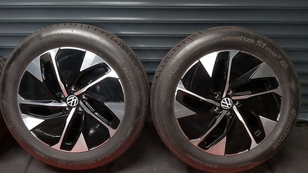 Koła Felgi ID4   235/55 19 .2021 Rok OEM