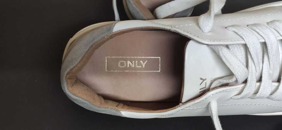 Sapatilhas ONLY (38)