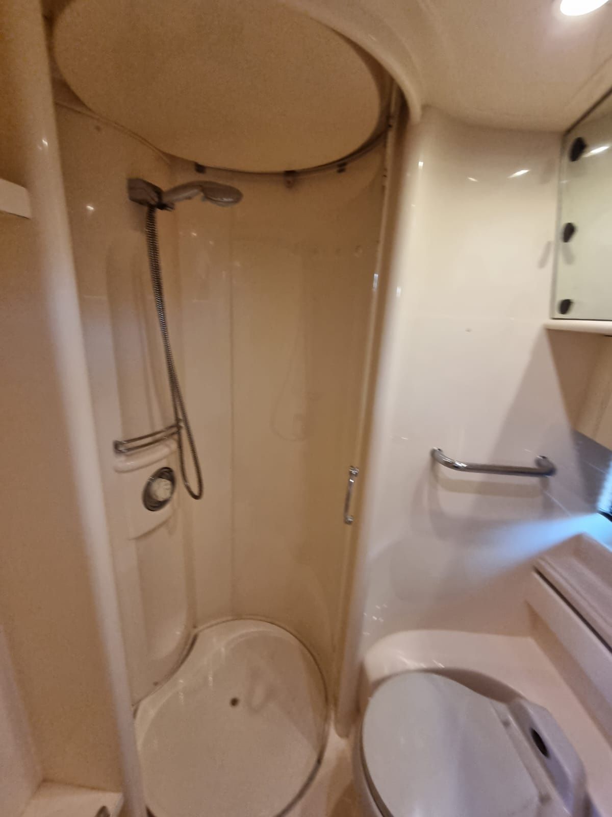 Azimut 46 flybridge