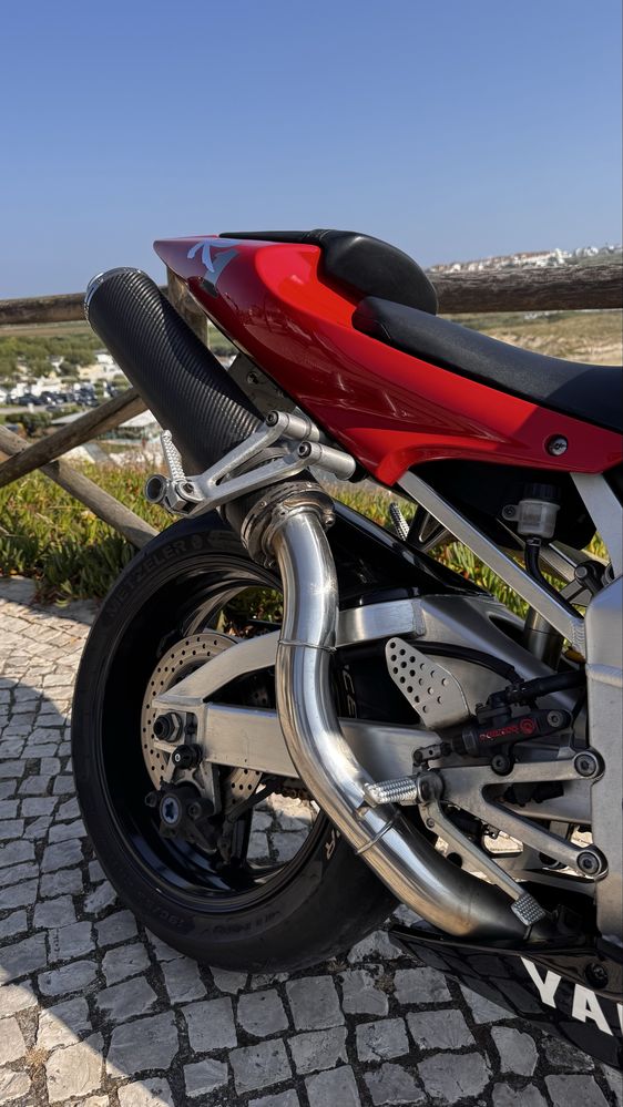 Yamaha YZF-R1 2000