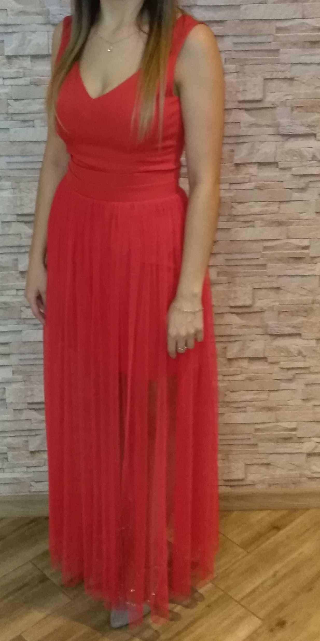 Czerwona sukienka maxi długa