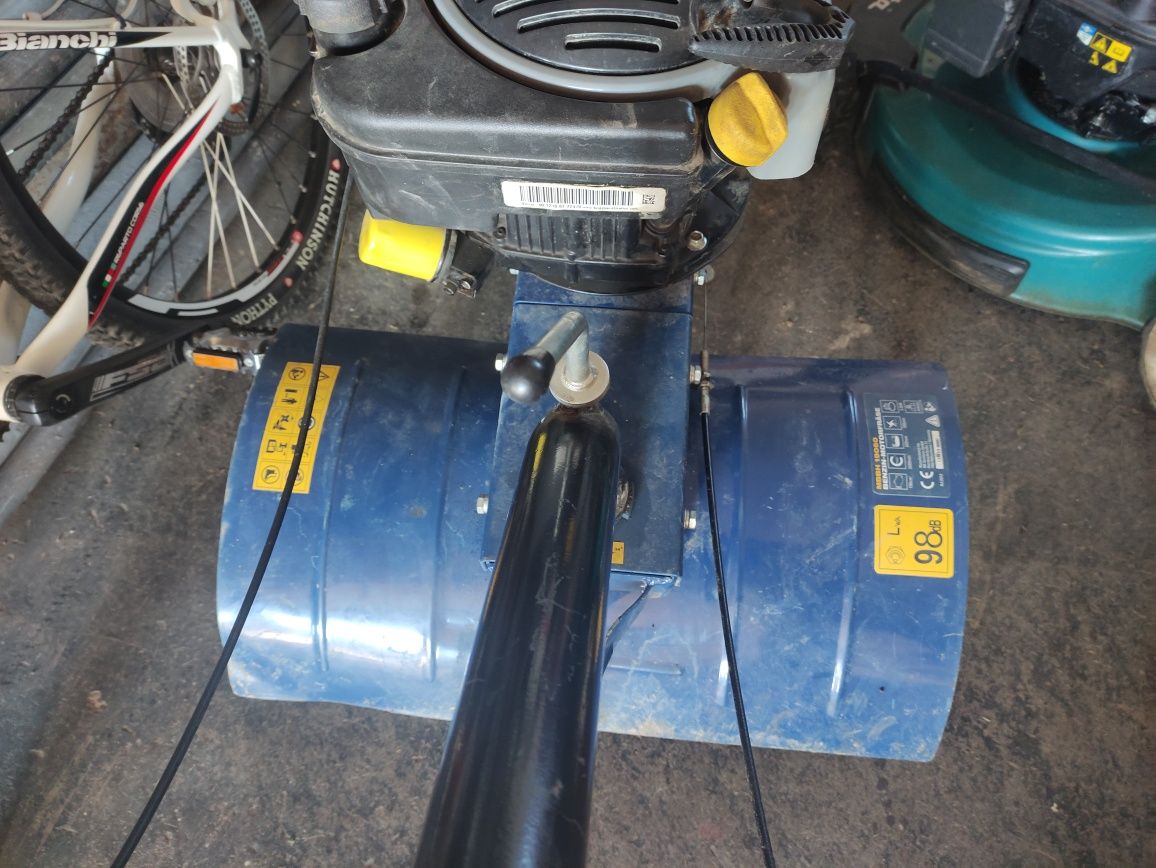 Glebogryzarka spalinowa silnik Briggs & Stratton 850 I/C Series 190cc