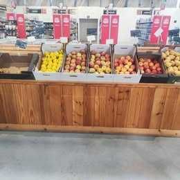 Móvel em madeira para fruta ou legumes