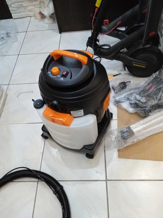 Промисловий(миючий)пилосос . Миючий пилосос.