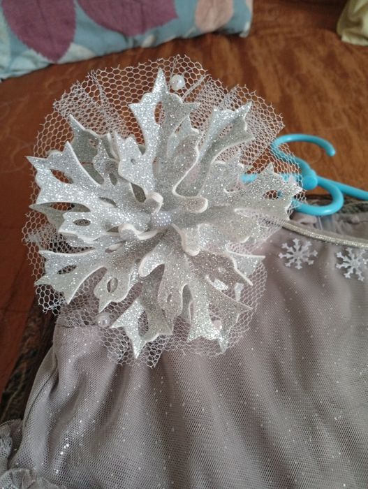 Сукня Сніжинка плаття на дівчинку  5-6 років