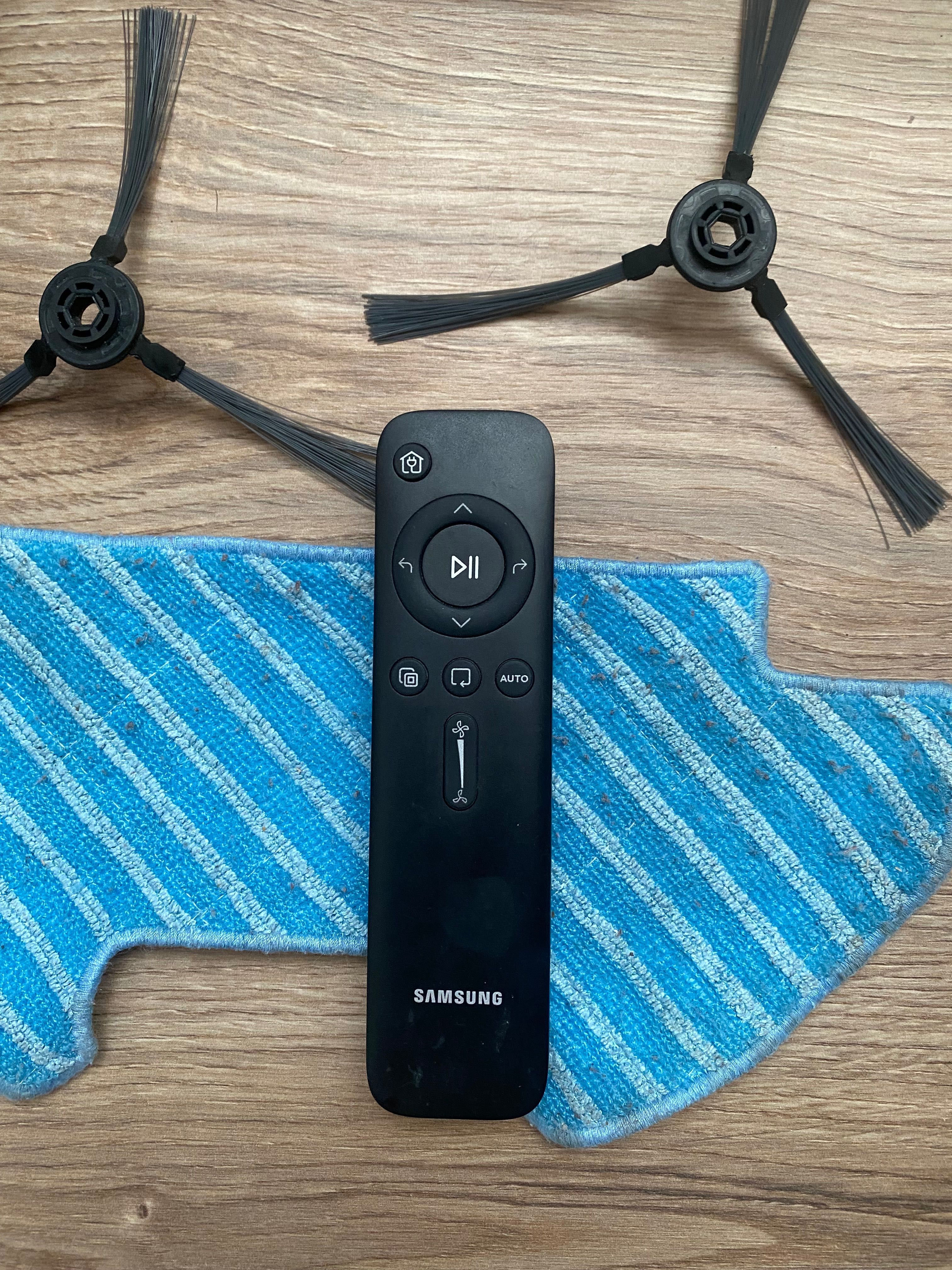 Робот пилосос SAMSUNG