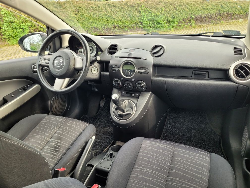 Mazda 2 1.3 Benzyna 75km-2009 rok-Klima-Oszczędna-5 Drzwi