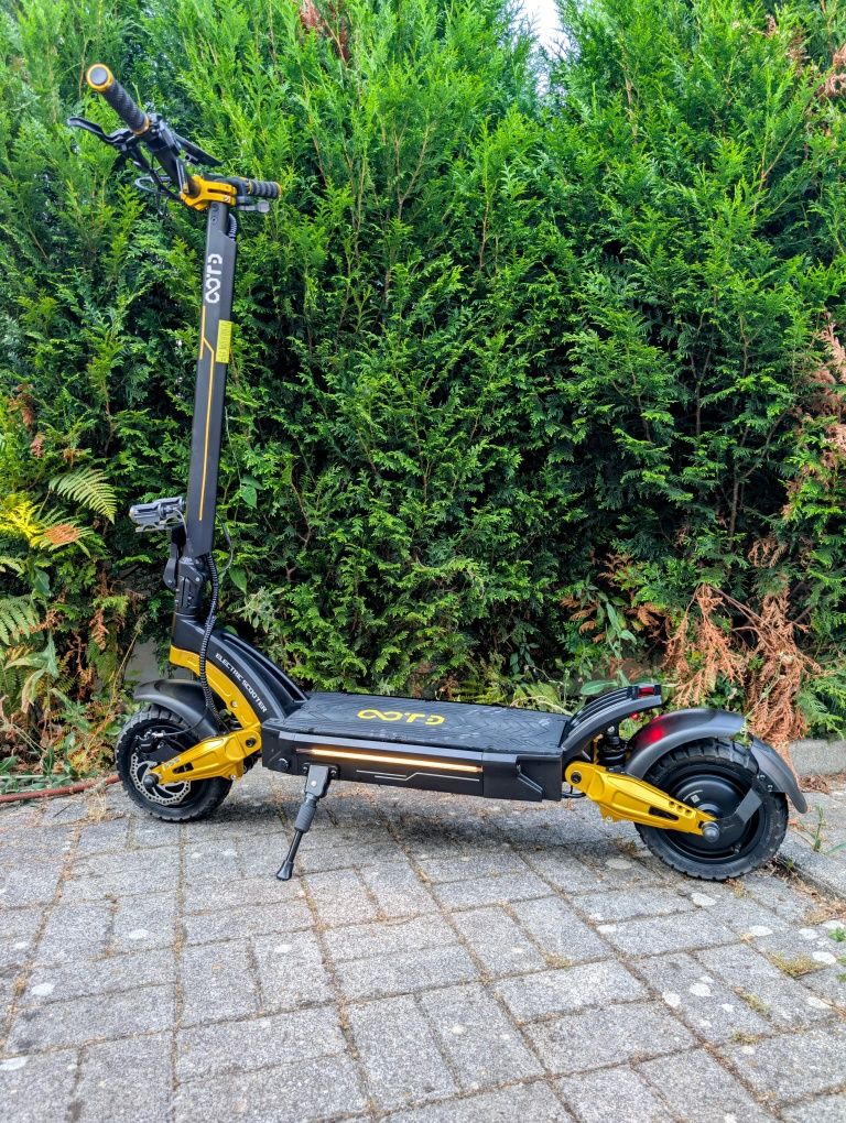 Trotinete Elétrica OOTD S30 Dual MOTOR Total de 2400W