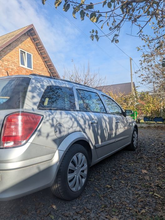 Продам Opel Astra H