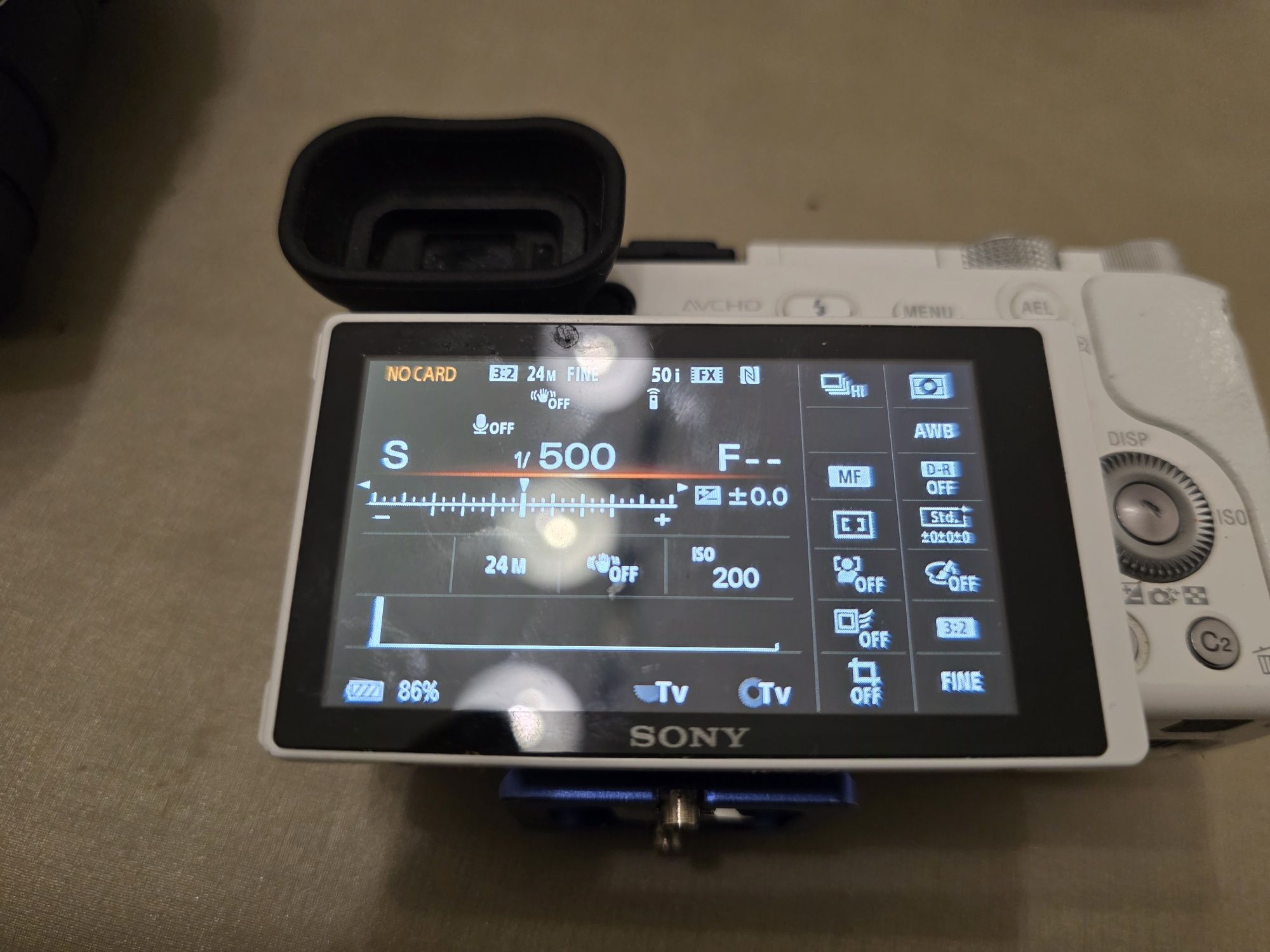 Máquina fotográfica Sony a6000 com lentes