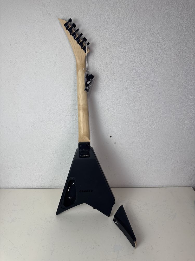 Jackson JS1X Rhoads Minion Satin Black para peças