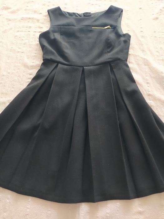 Vestido preto muito elegante