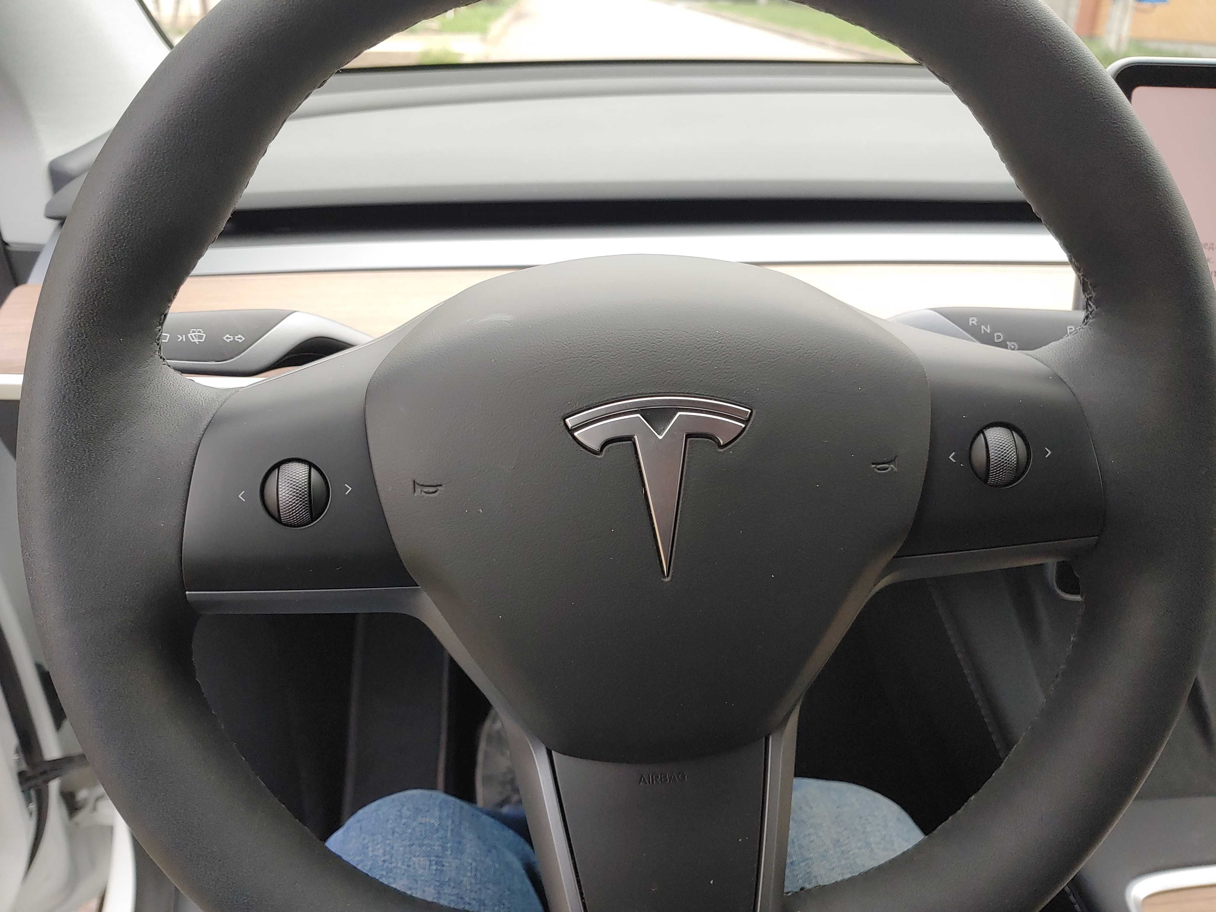 TESLA Model Y 2023 Dual Motor