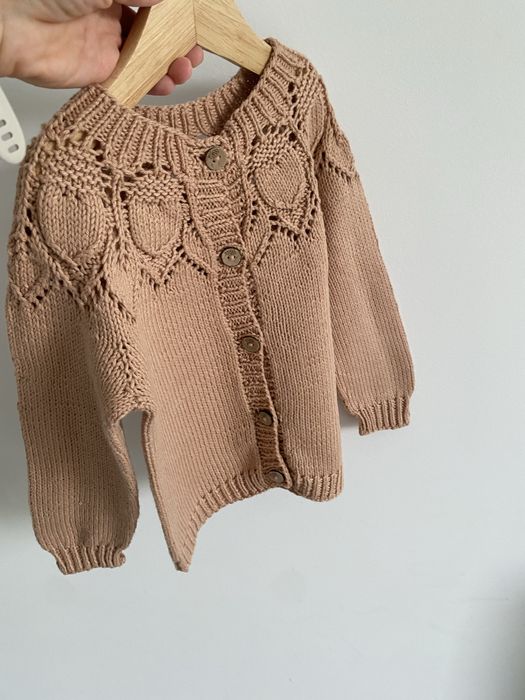 Sweter handmade 92 brzoskwiniowy bawełna ażurowy wzorek