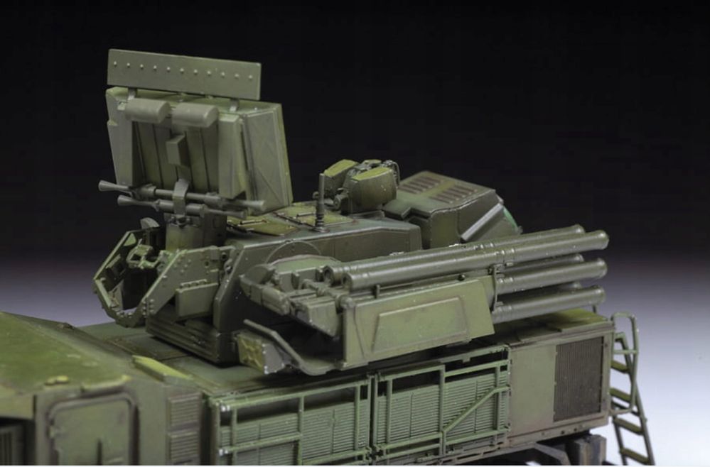 Pojazd ciężarówka Pancyr-S1 (SA-22 Greyhound) model 1:72 Zvezda 5069