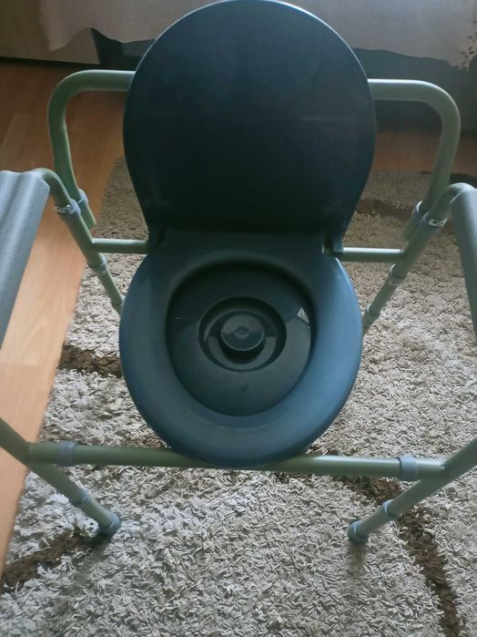 Krzesło toaletowe, przenośne WC