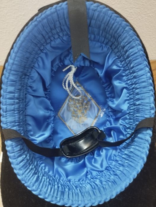 Capacete de equitação da marca Belstar