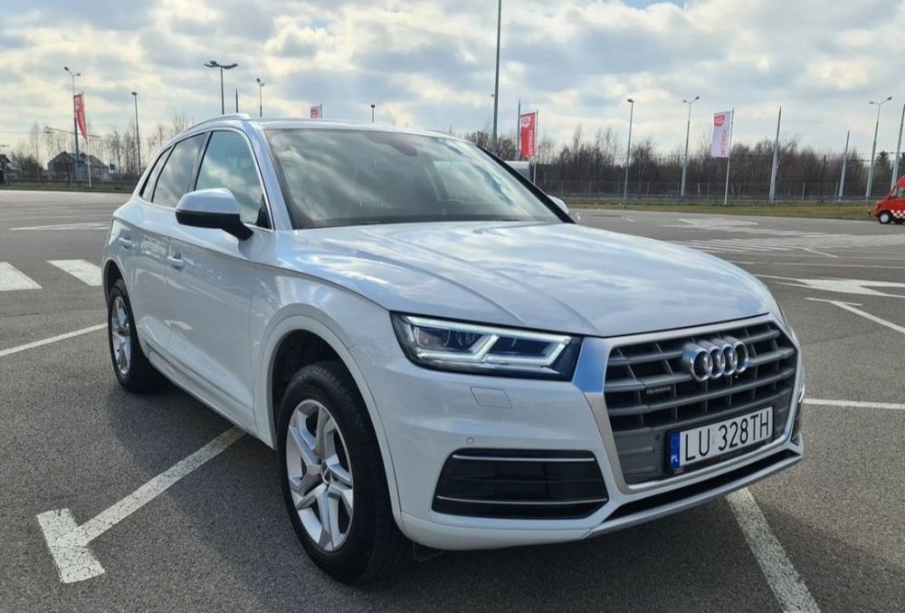 Audi Q5 Piękne auto, Biała perła Benzyna 2019r Quattro