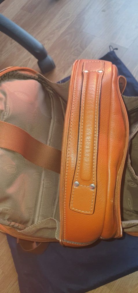Mochila em pele Bric's