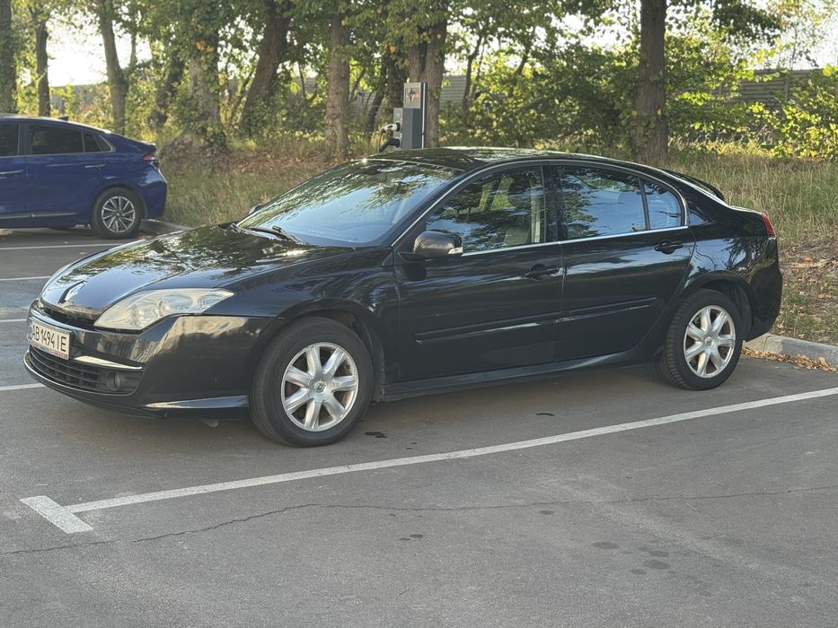 Renault Laguna 1.5 дизель 2010 рік