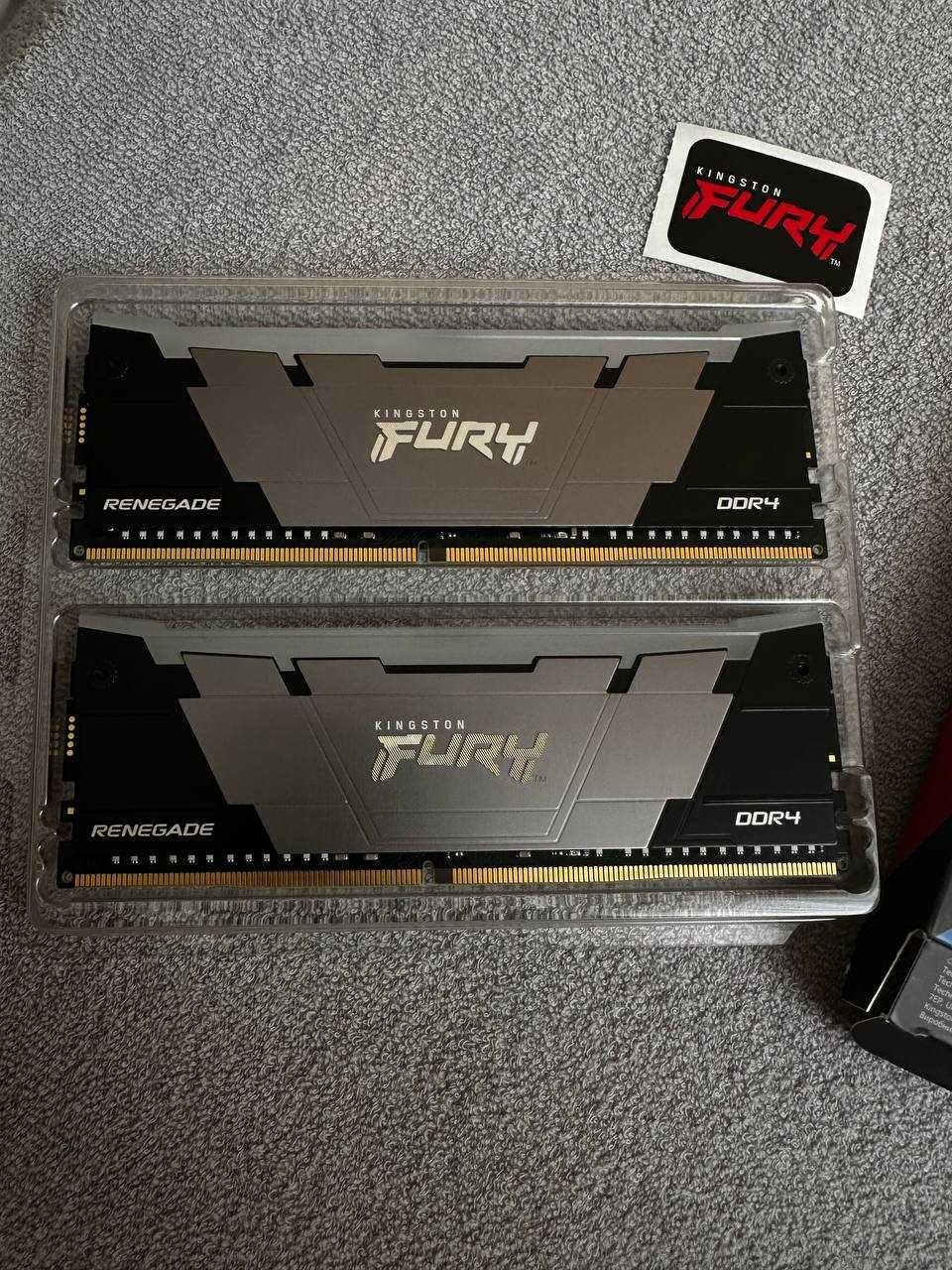 Оперативна память Kingston DDR4 64GB - FURY Renegade RGB Black