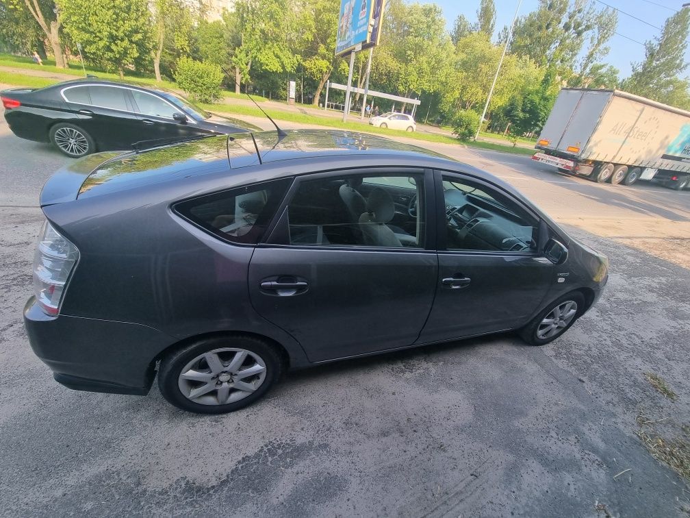 Оренда авто Bolt Uklon Uber