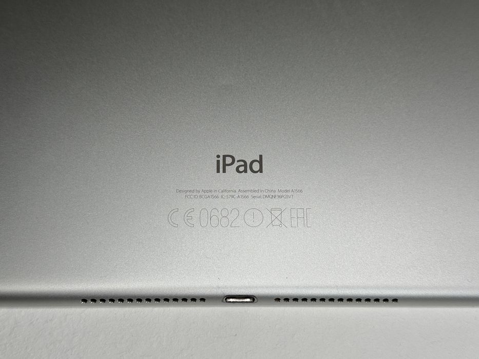 iPad Air 2 (A1566) - uszkodzony - faktura VAT 23%