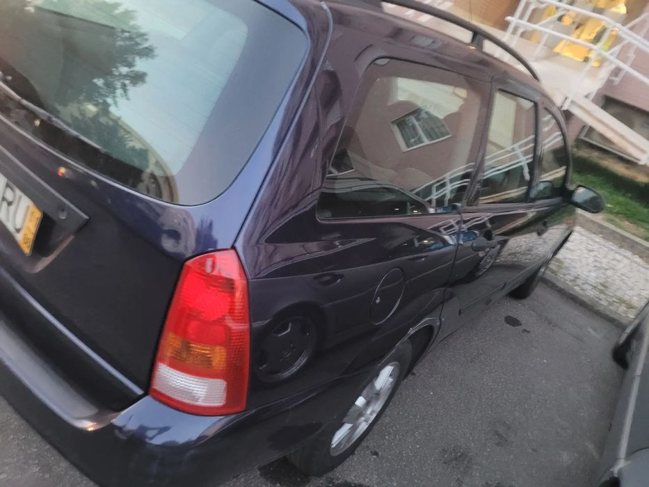 Ford Focus SW 1.4 Ambiente