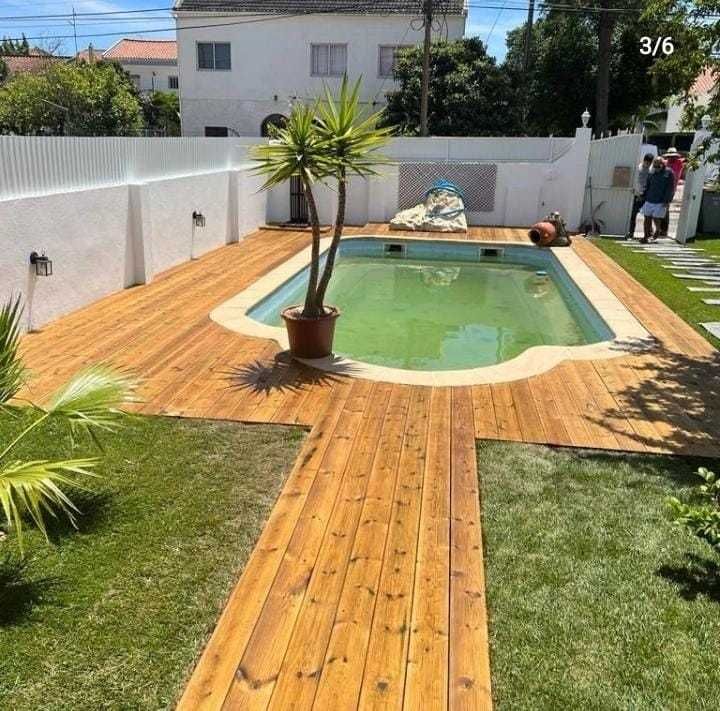 Deck Casquinha Vermelha S++ Para Terraços, Piscinas...